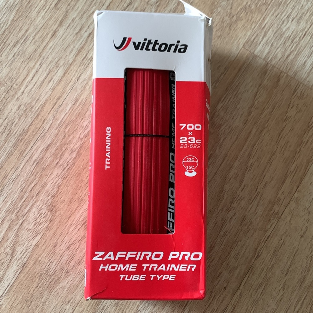 Vittoria ZAFFIRO PRO home trainer 700×23C